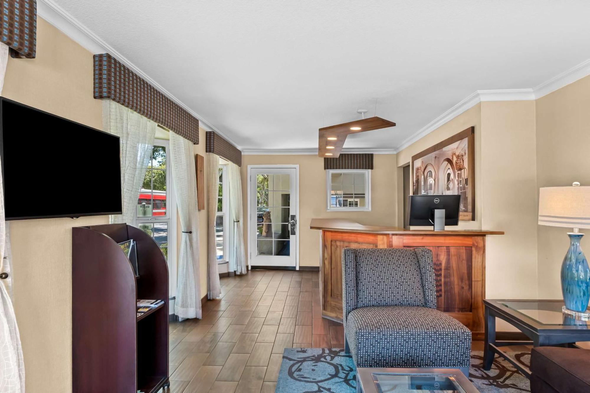 Best Western University Lodge Davis Extérieur photo